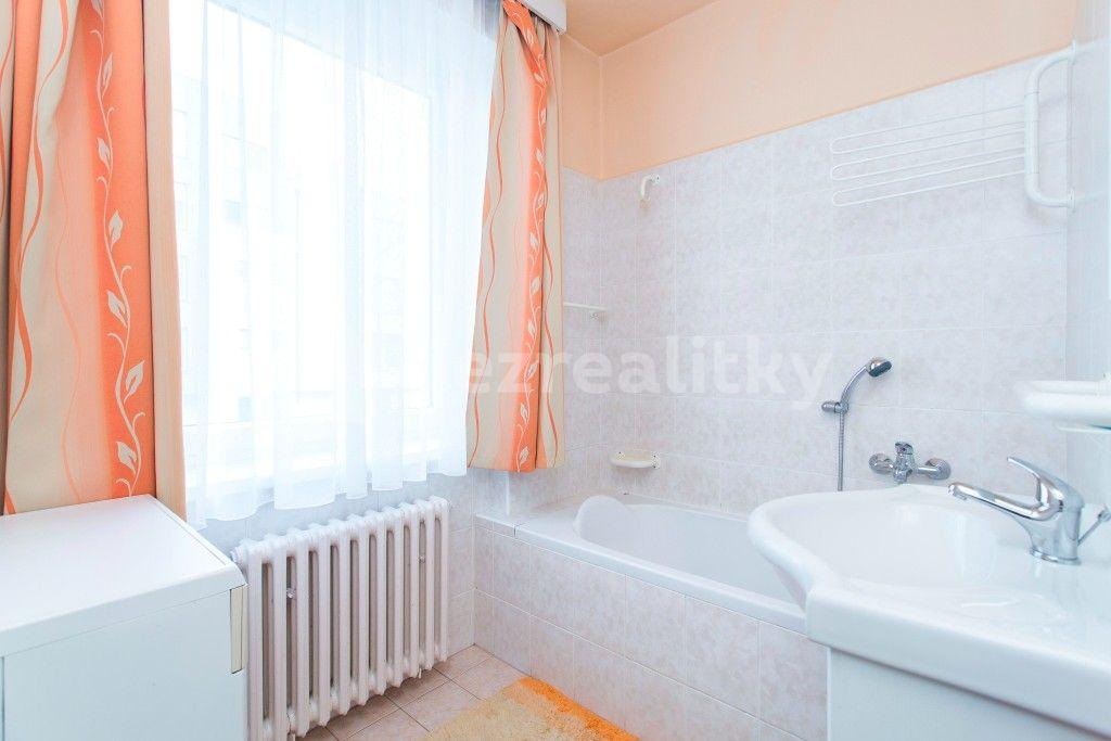 Pronájem bytu 3+1 90 m², Česká, Praha, Praha