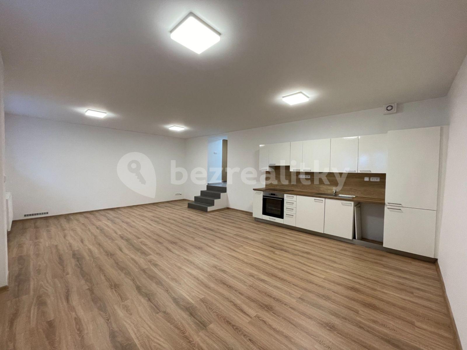 Pronájem bytu 2+kk 67 m², Novovysočanská, Praha, Praha