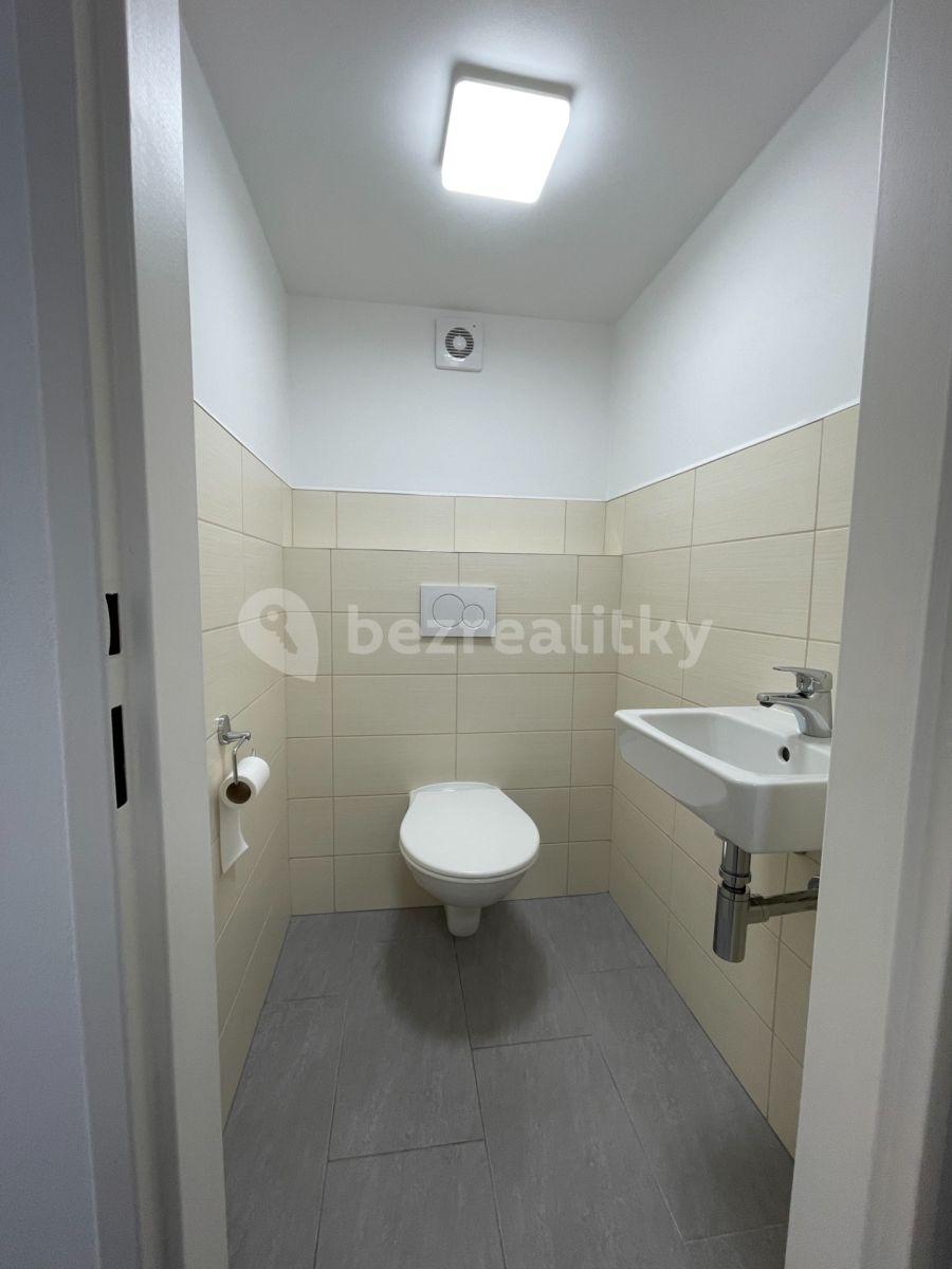 Pronájem bytu 2+kk 67 m², Novovysočanská, Praha, Praha