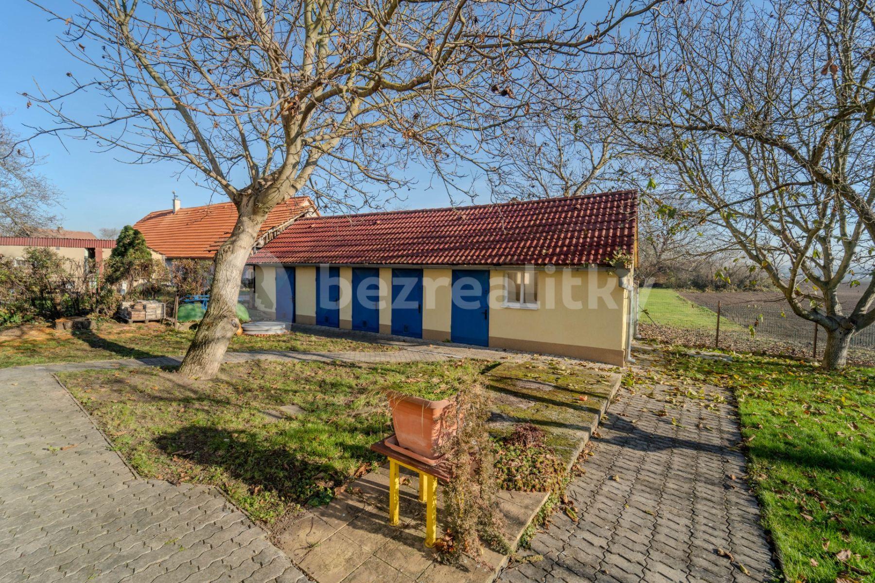 Prodej domu 173 m², pozemek 1.112 m², Vlačice, Středočeský kraj