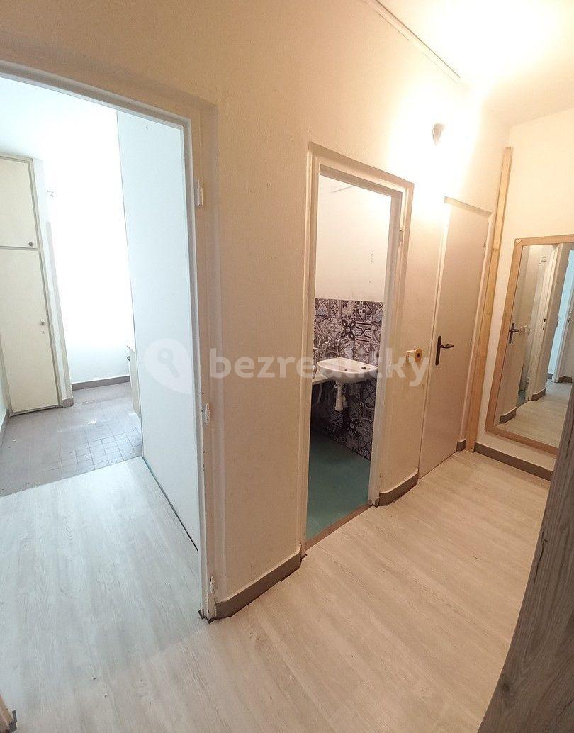 Prodej bytu 1+kk 30 m², Nekvasilova, Praha, Praha