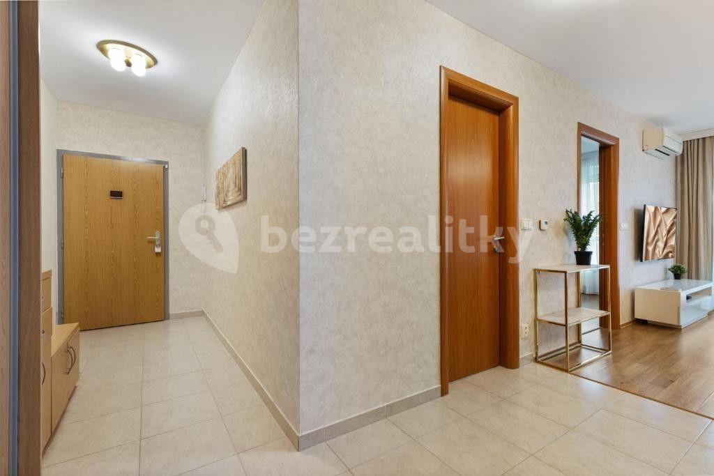 Pronájem bytu 2+1 61 m², Prešovská, Ružinov, Bratislavský kraj