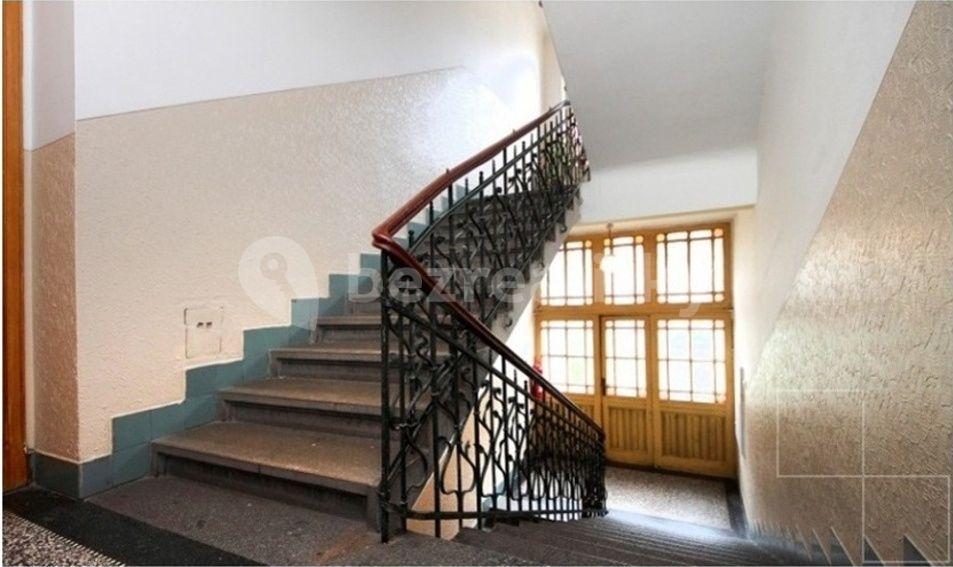 Pronájem bytu 4+kk 24 m², Lesnická, Praha, Praha