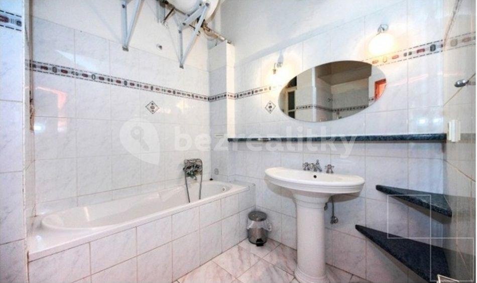 Pronájem bytu 4+kk 24 m², Lesnická, Praha, Praha