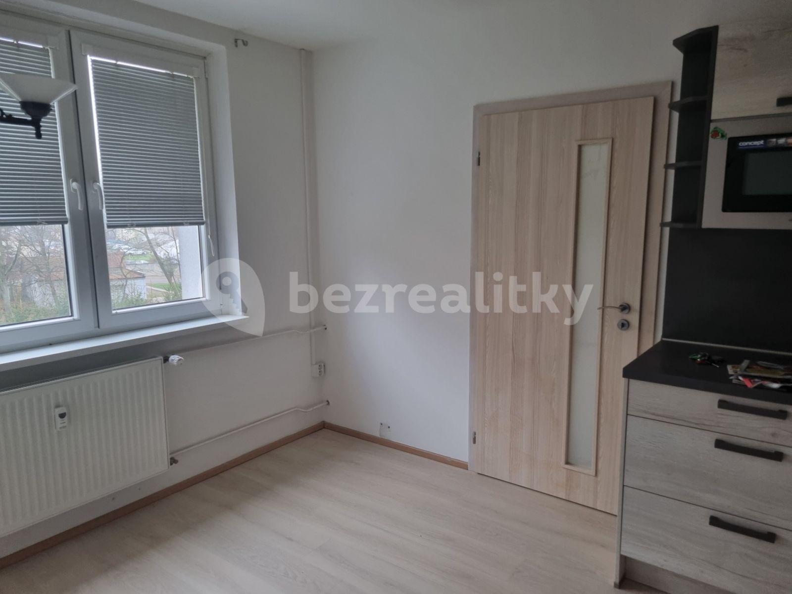 Pronájem bytu 2+kk 38 m², Na Brance, Krušovice, Středočeský kraj