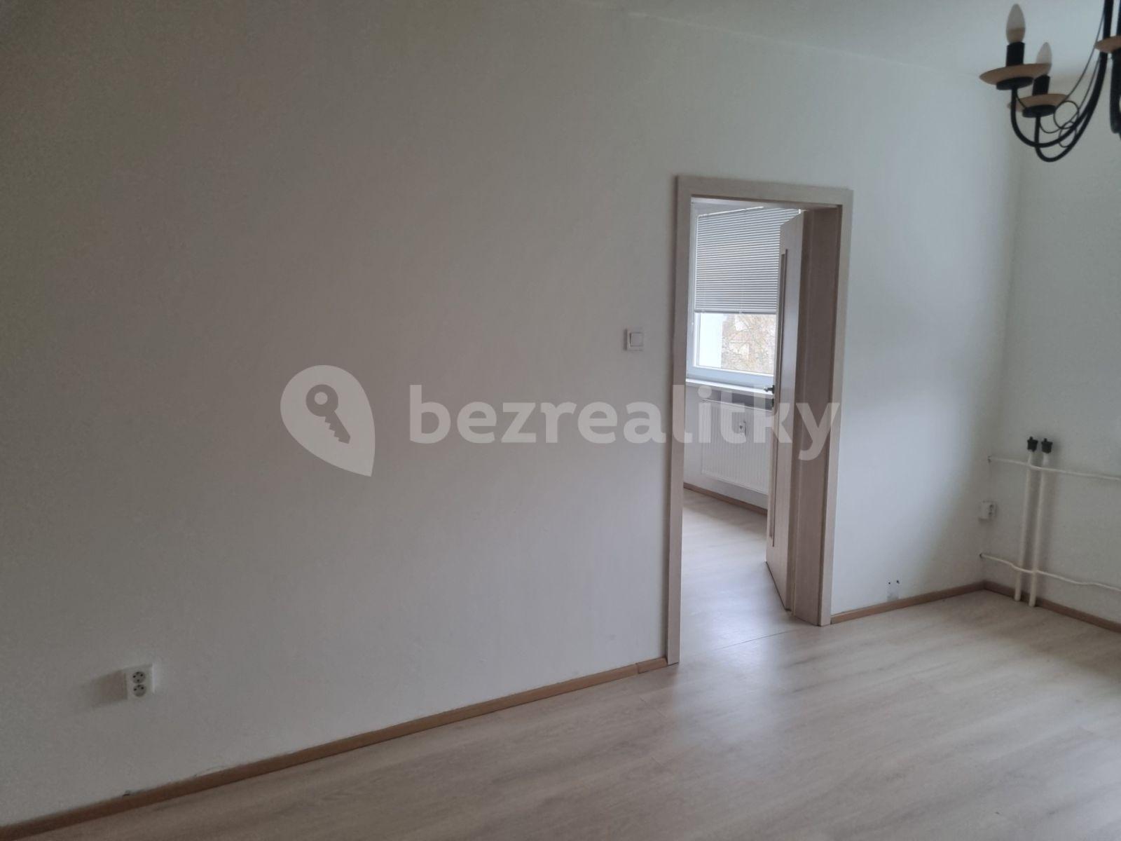 Pronájem bytu 2+kk 38 m², Na Brance, Krušovice, Středočeský kraj