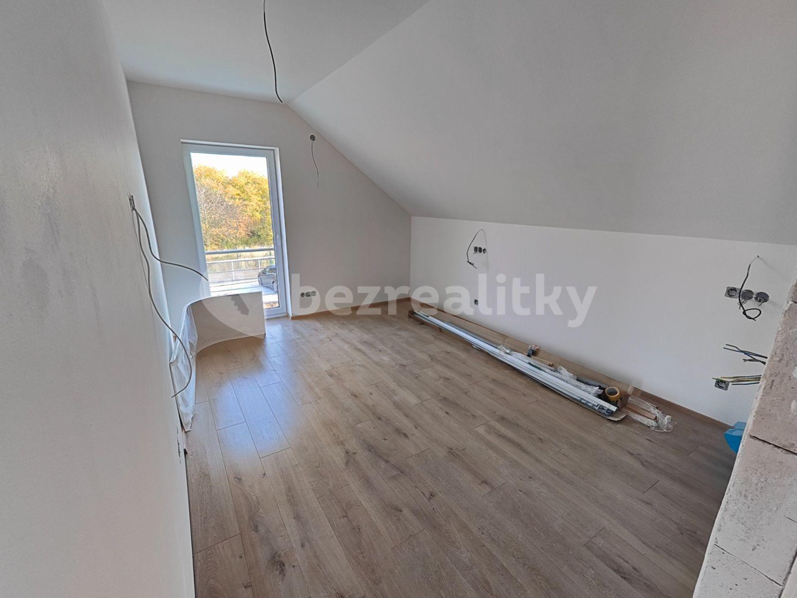 Pronájem domu 126 m², pozemek 488 m², Břežany II, Středočeský kraj