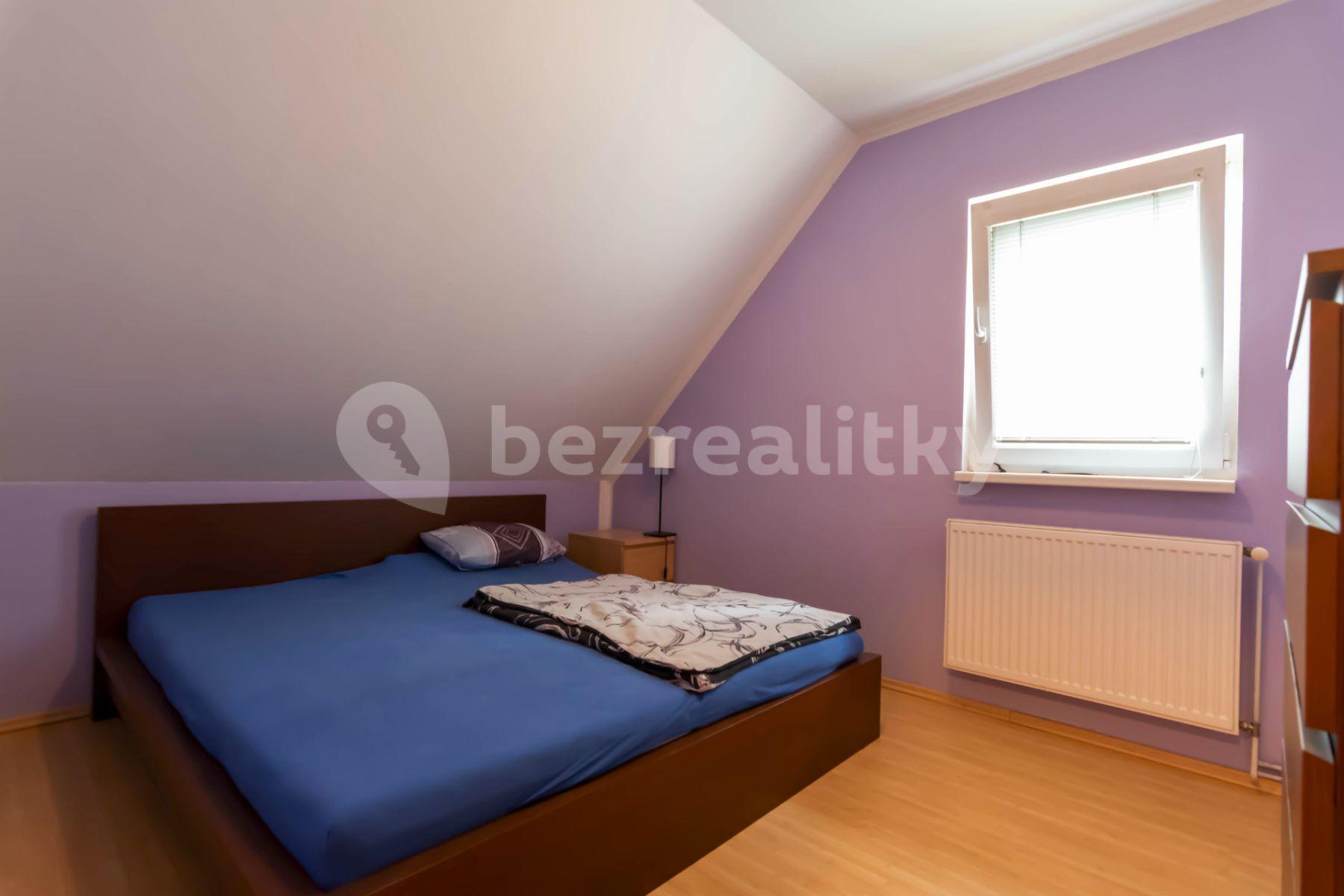 Prodej domu 112 m², pozemek 383 m², Luční, Nupaky, Středočeský kraj