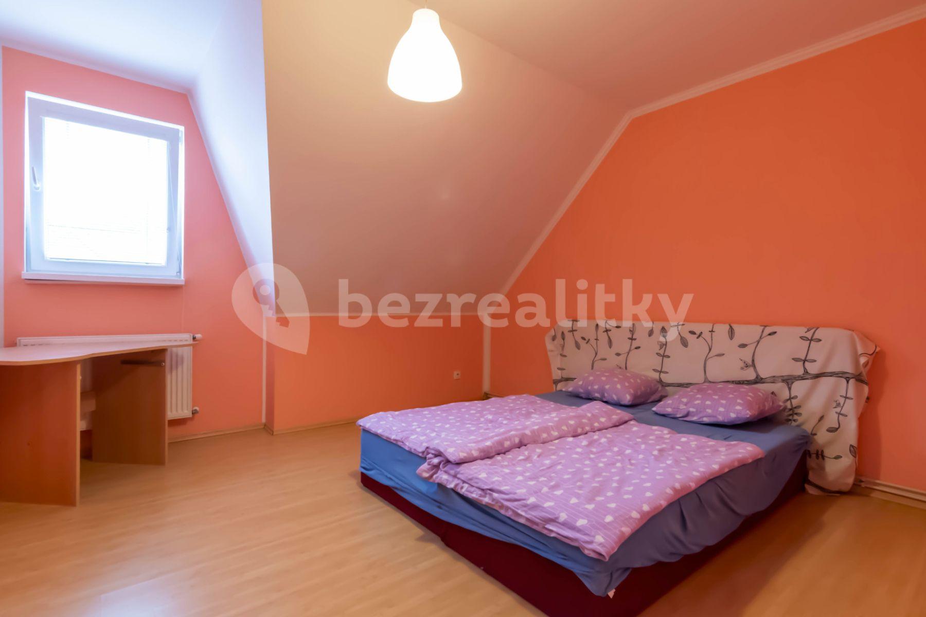 Prodej domu 112 m², pozemek 383 m², Luční, Nupaky, Středočeský kraj