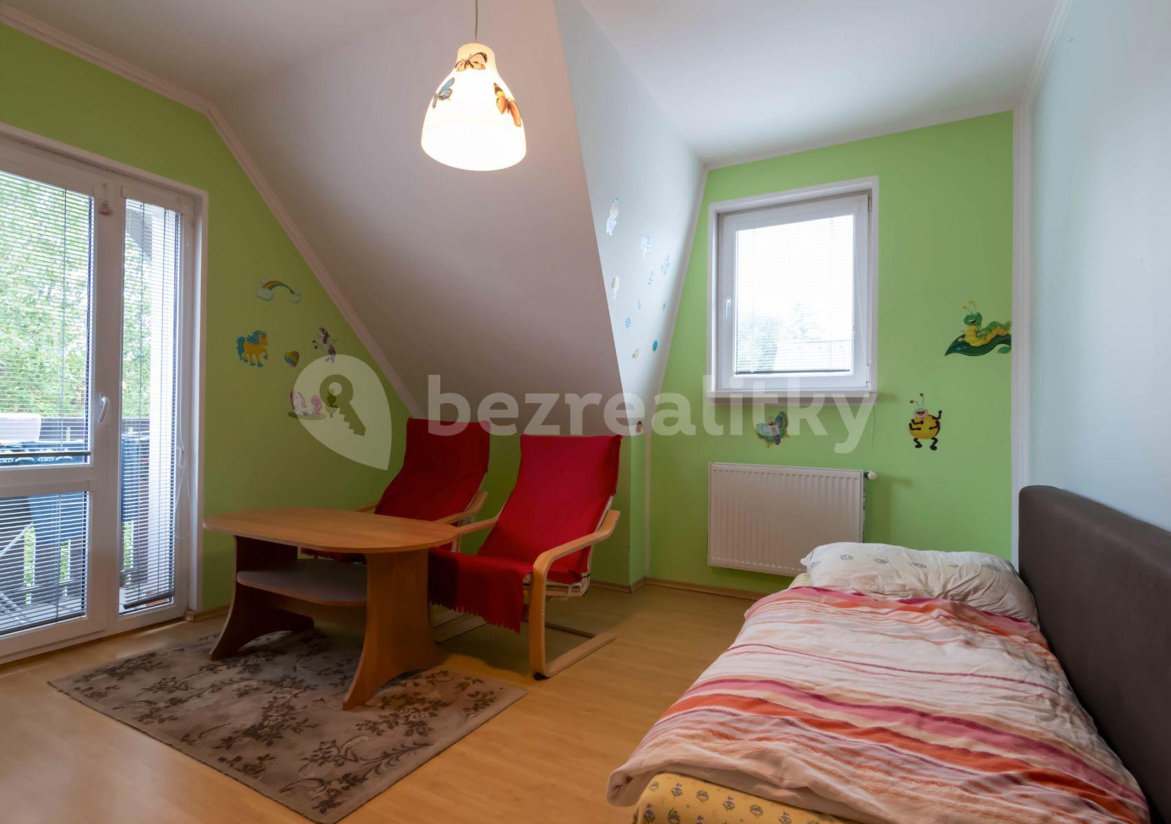 Prodej domu 112 m², pozemek 383 m², Luční, Nupaky, Středočeský kraj