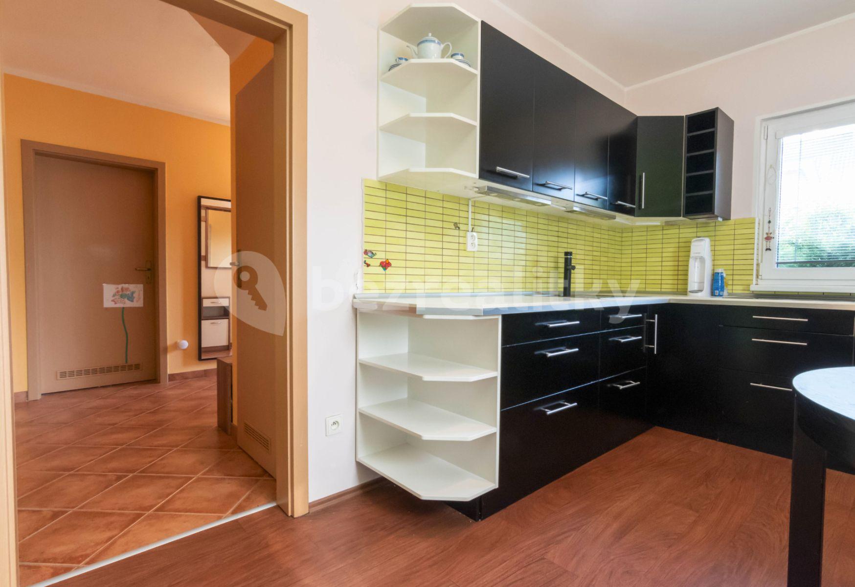 Prodej domu 112 m², pozemek 383 m², Luční, Nupaky, Středočeský kraj