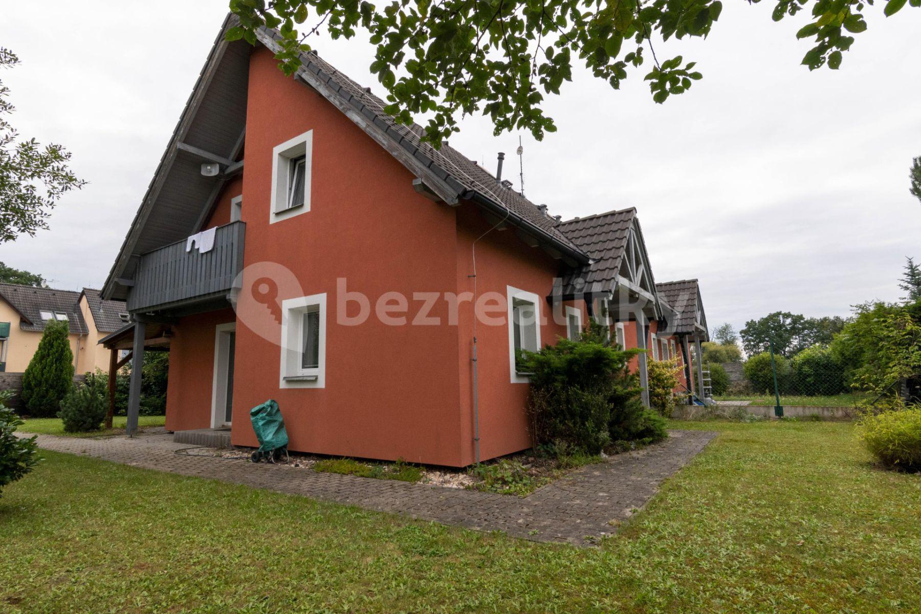 Prodej domu 112 m², pozemek 383 m², Luční, Nupaky, Středočeský kraj