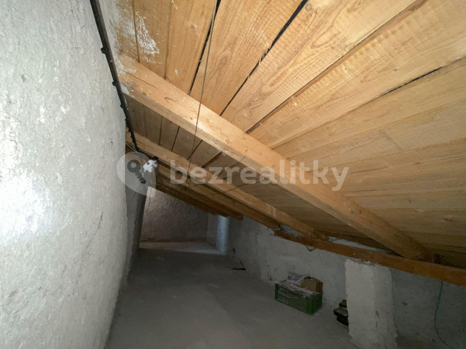 Prodej domu 250 m², pozemek 2.630 m², Vinaře, Středočeský kraj