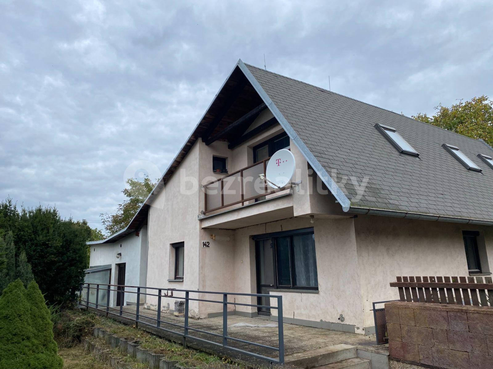 Prodej domu 250 m², pozemek 2.630 m², Vinaře, Středočeský kraj