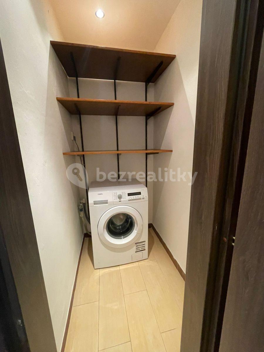 Pronájem bytu 3+1 77 m², Záveská, Praha, Praha