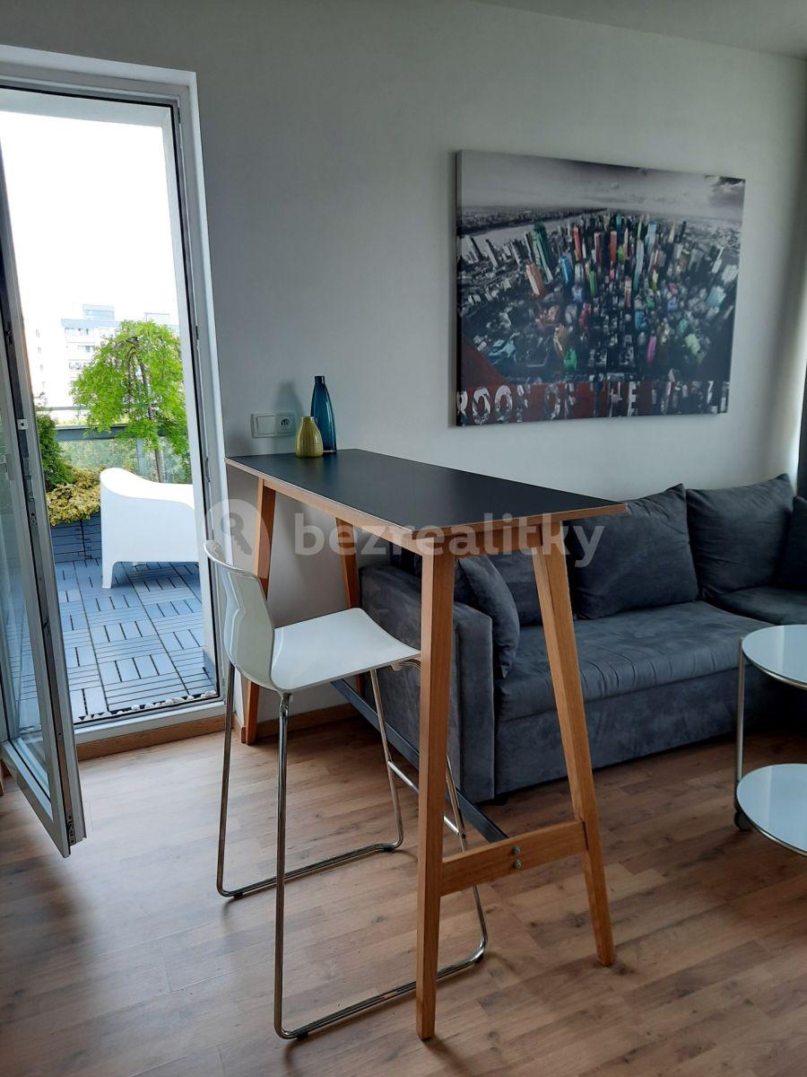 Prodej bytu 1+kk 56 m², Hornoměcholupská, Praha, Praha