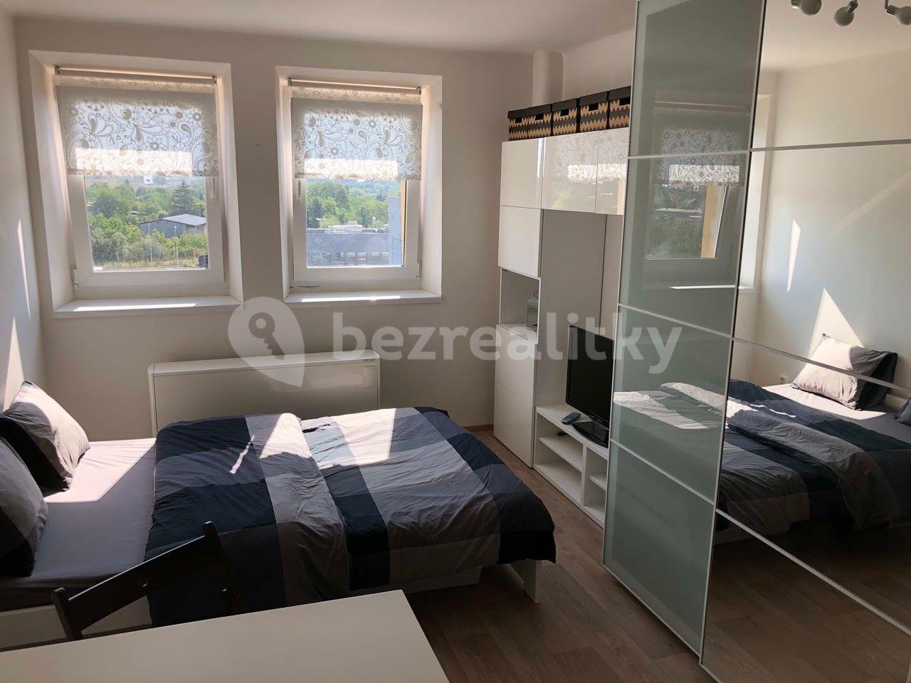 Pronájem bytu 1+kk 24 m², Elektrárenská, Praha, Praha