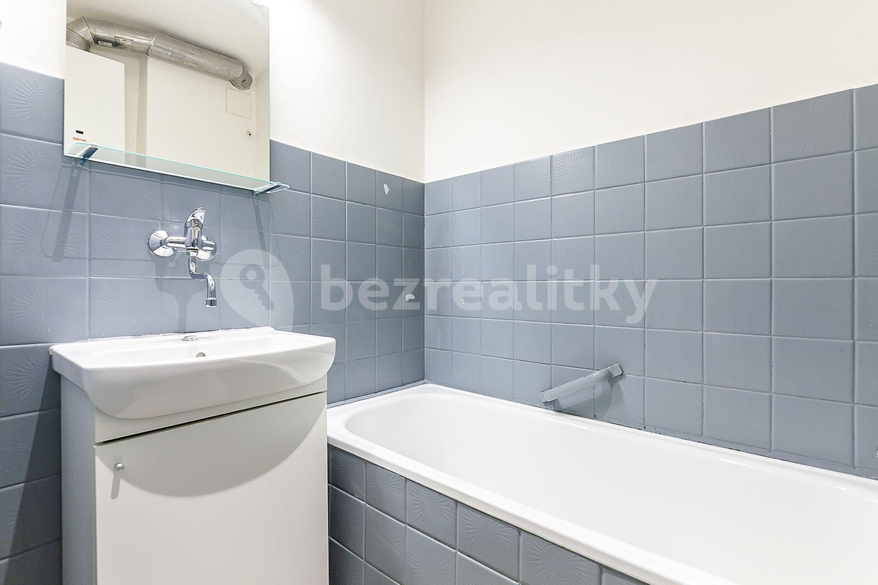 Prodej bytu 1+1 43 m², Kolbenova, Praha, Praha