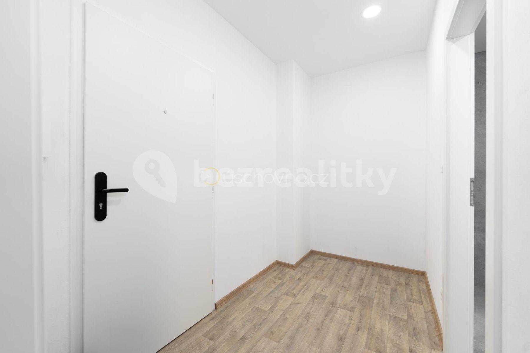 Pronájem bytu 1+kk 30 m², Dětská, Zlín, Zlínský kraj