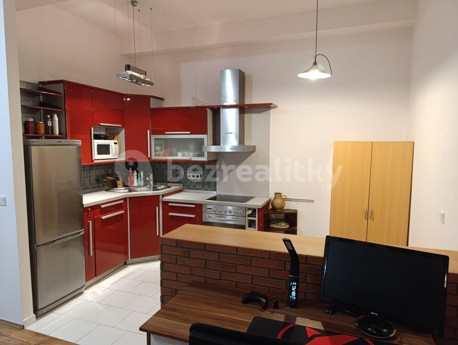 Pronájem bytu 2+kk 56 m², Komenského, Šestajovice, Středočeský kraj