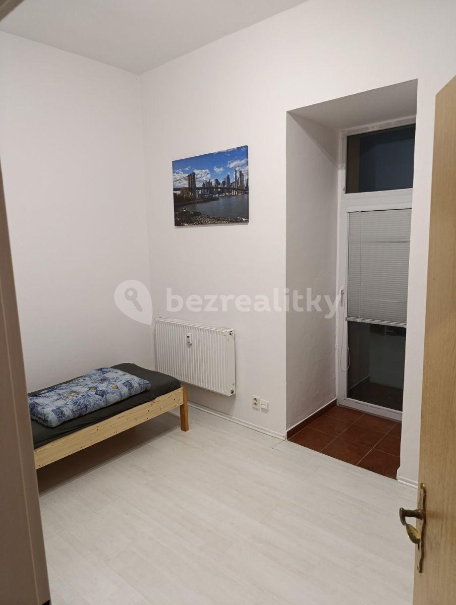 Pronájem bytu 2+kk 56 m², Komenského, Šestajovice, Středočeský kraj