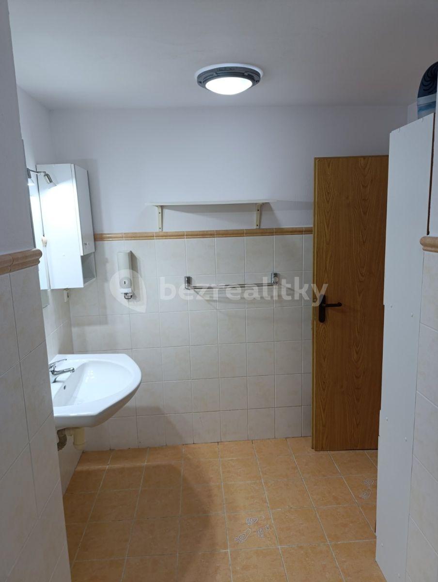 Pronájem bytu 2+kk 56 m², Komenského, Šestajovice, Středočeský kraj