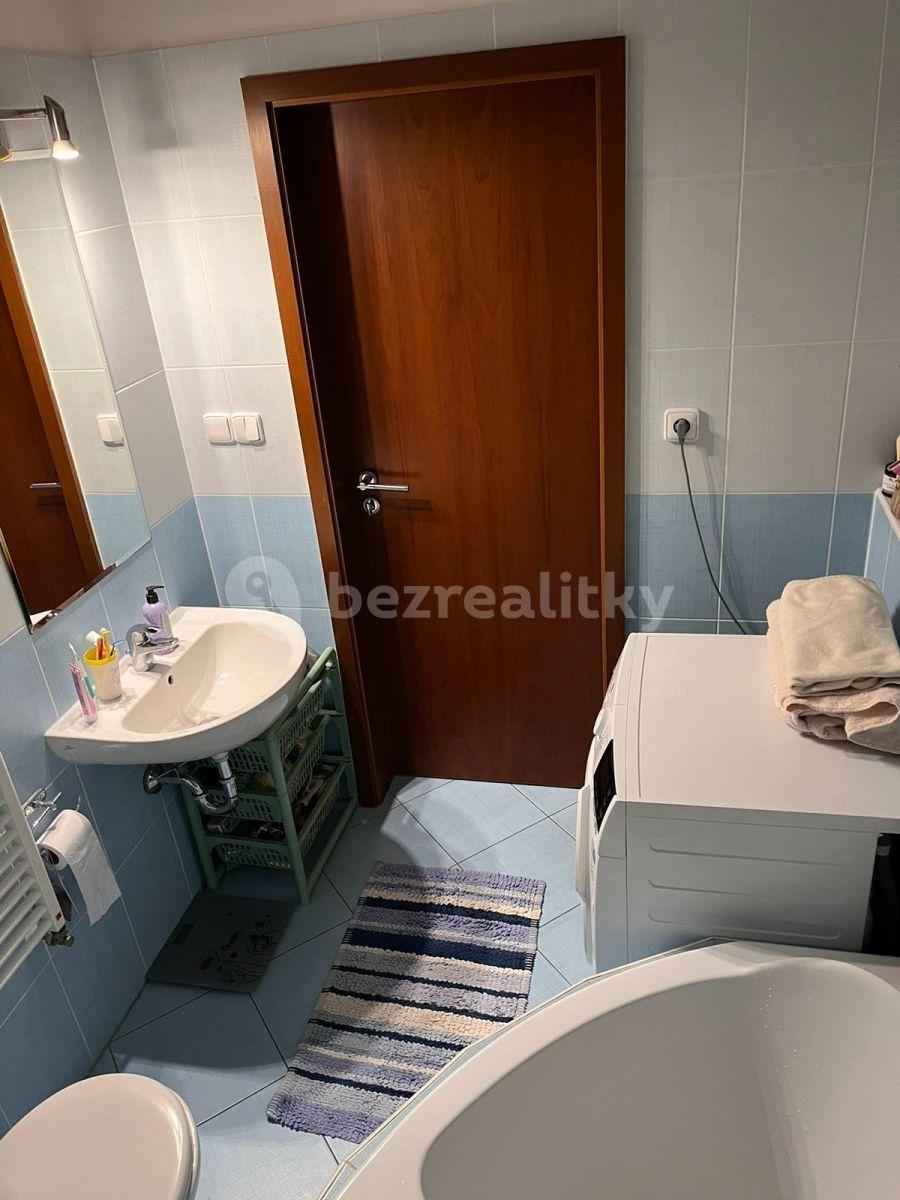 Pronájem bytu 2+kk 41 m², Plzeňská, Praha, Praha