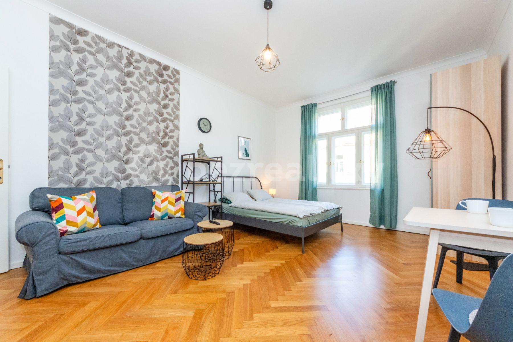 Pronájem bytu 1+1 36 m², Slavíkova, Praha, Praha