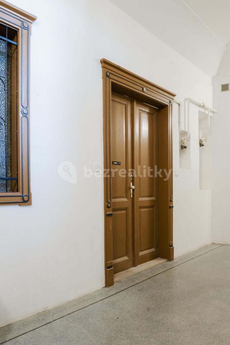 Pronájem bytu 2+1 60 m², Kolínská, Praha, Praha