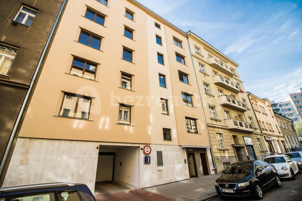 Pronájem bytu 1+kk 35 m², Mojmírova, Praha, Praha