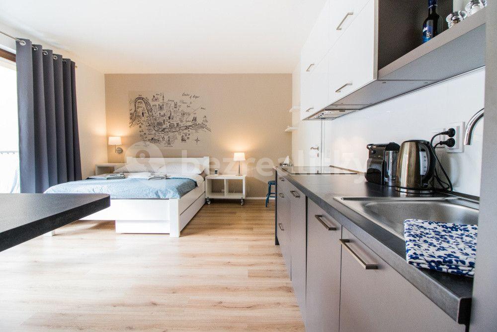 Pronájem bytu 1+kk 35 m², Mojmírova, Praha, Praha