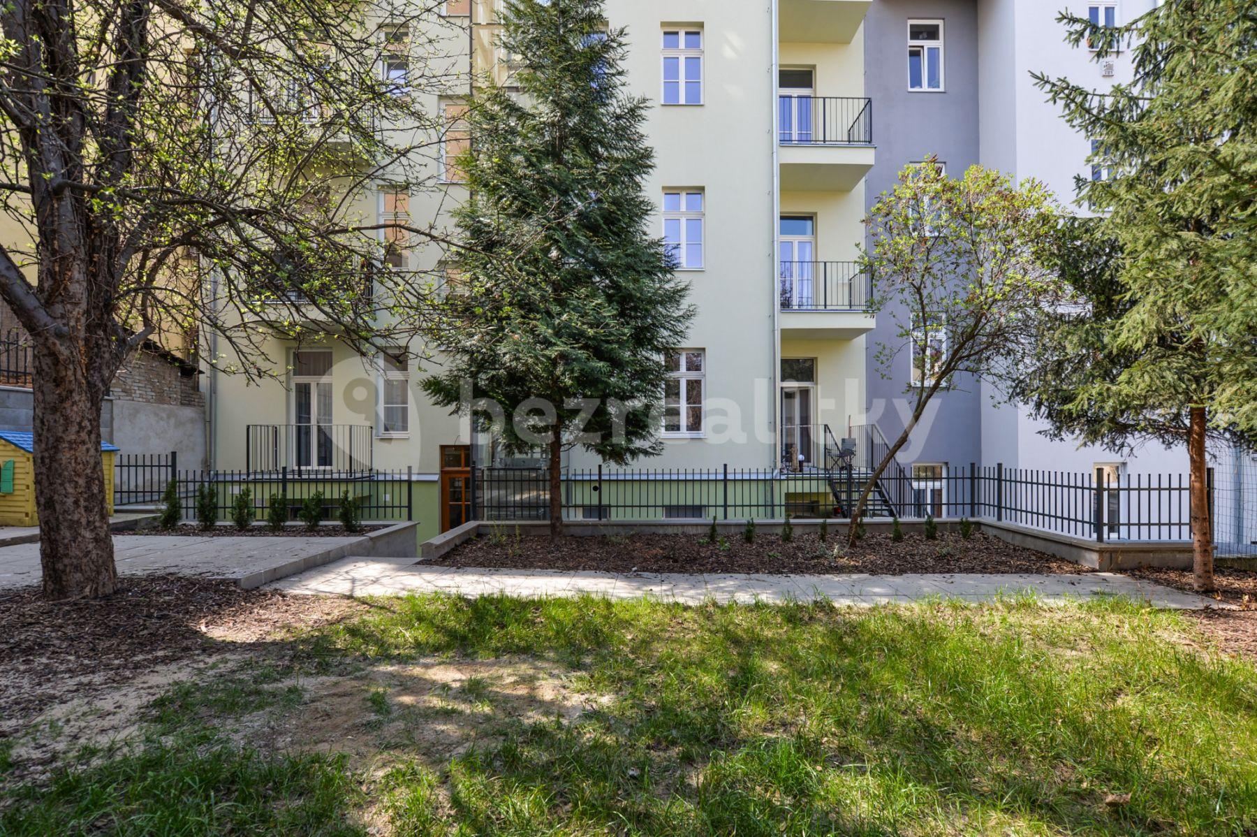 Pronájem bytu 1+kk 42 m², Krásova, Praha, Praha