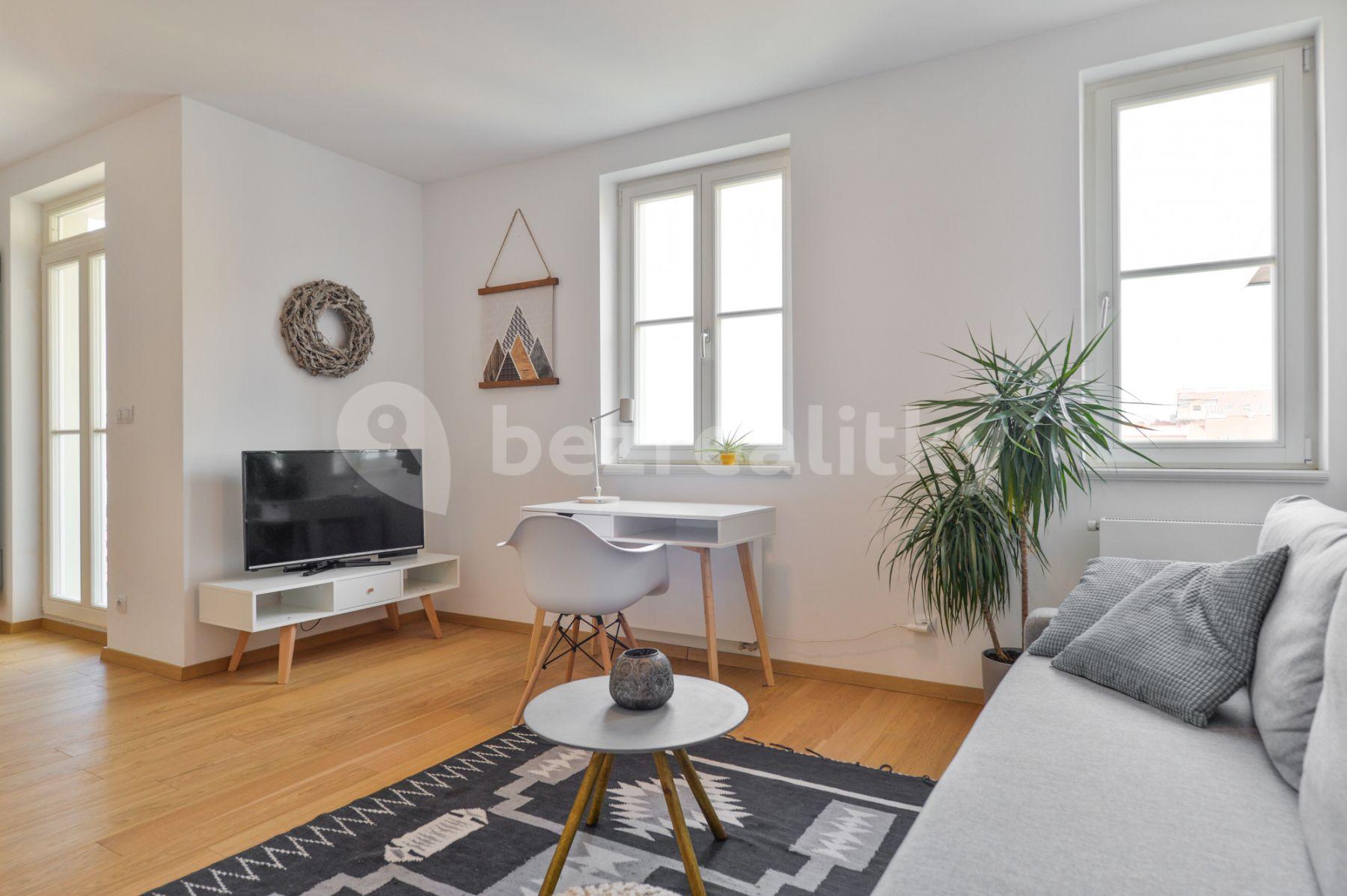 Pronájem bytu 1+kk 42 m², Krásova, Praha, Praha