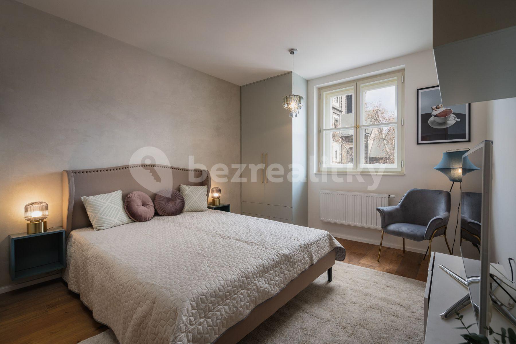 Pronájem bytu 1+1 32 m², Peckova, Praha, Praha