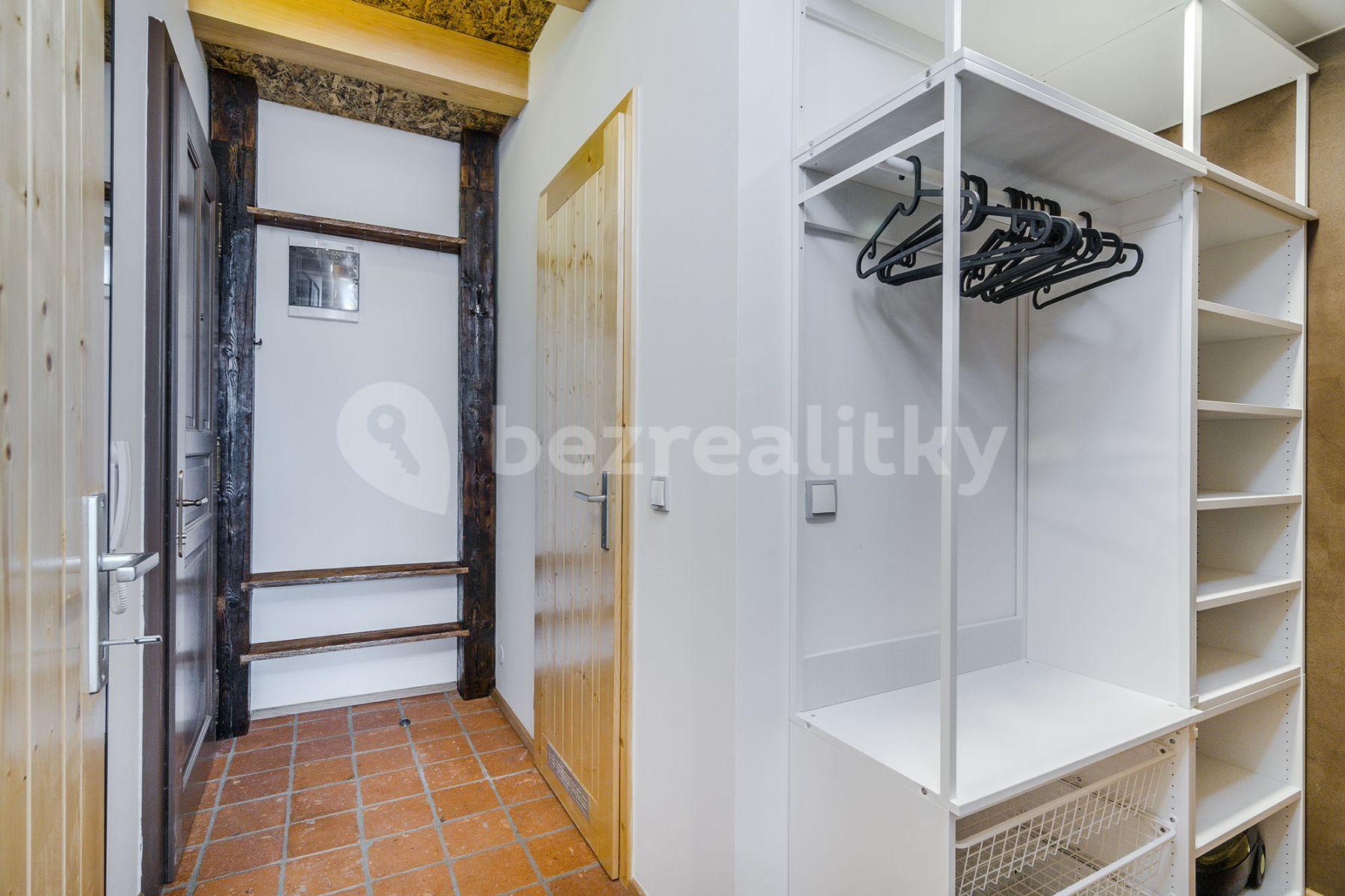 Pronájem bytu 2+kk 40 m², Na Zámecké, Praha, Praha