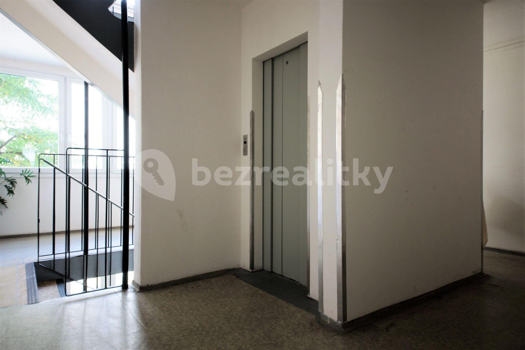 Pronájem bytu 2+kk 40 m², Rokycanova, Praha, Praha