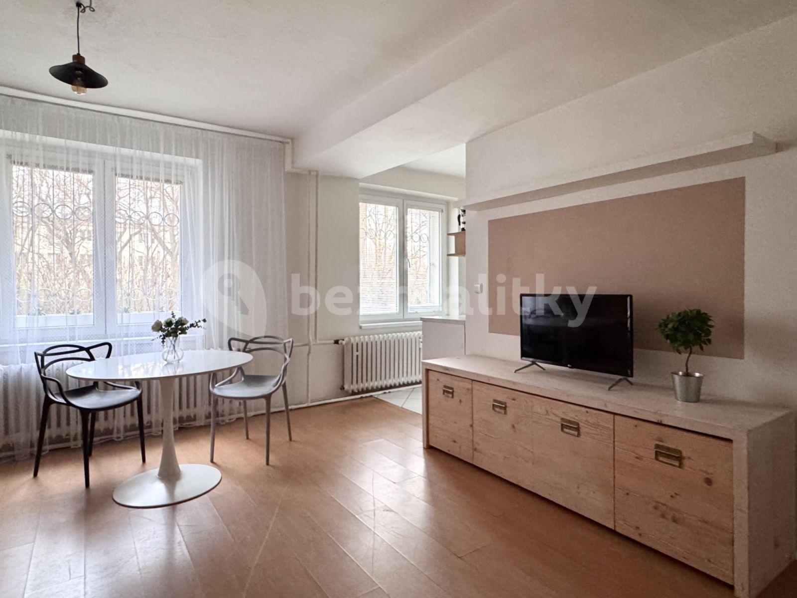 Pronájem bytu 2+kk 35 m², Na Okraji, Praha, Praha