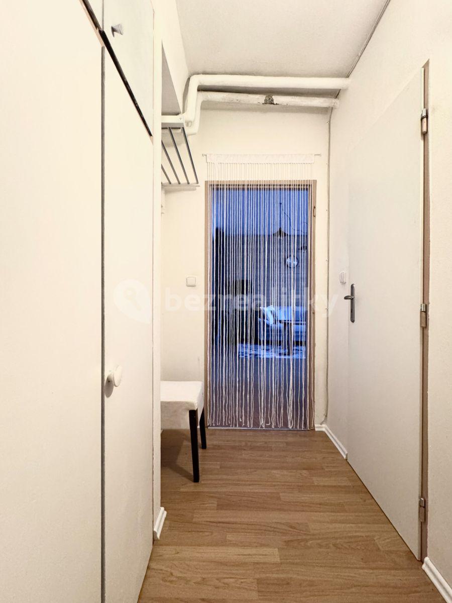 Pronájem bytu 2+kk 35 m², Na Okraji, Praha, Praha