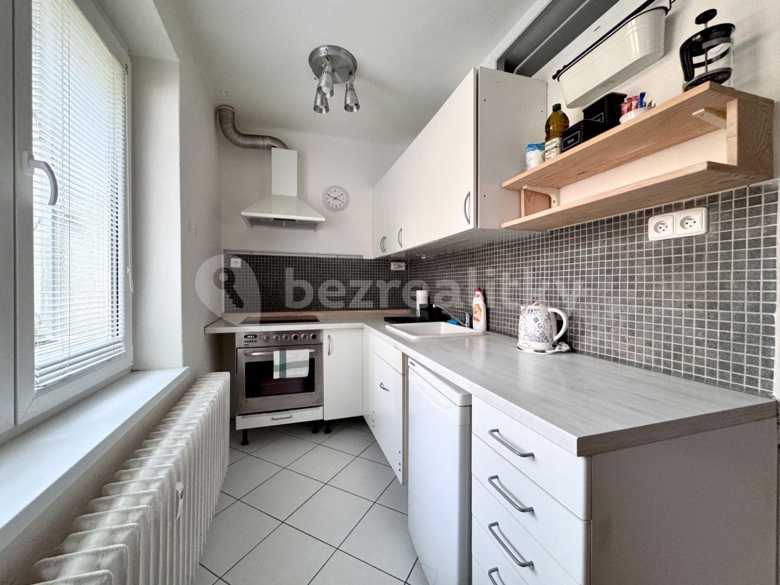 Pronájem bytu 2+kk 35 m², Na Okraji, Praha, Praha