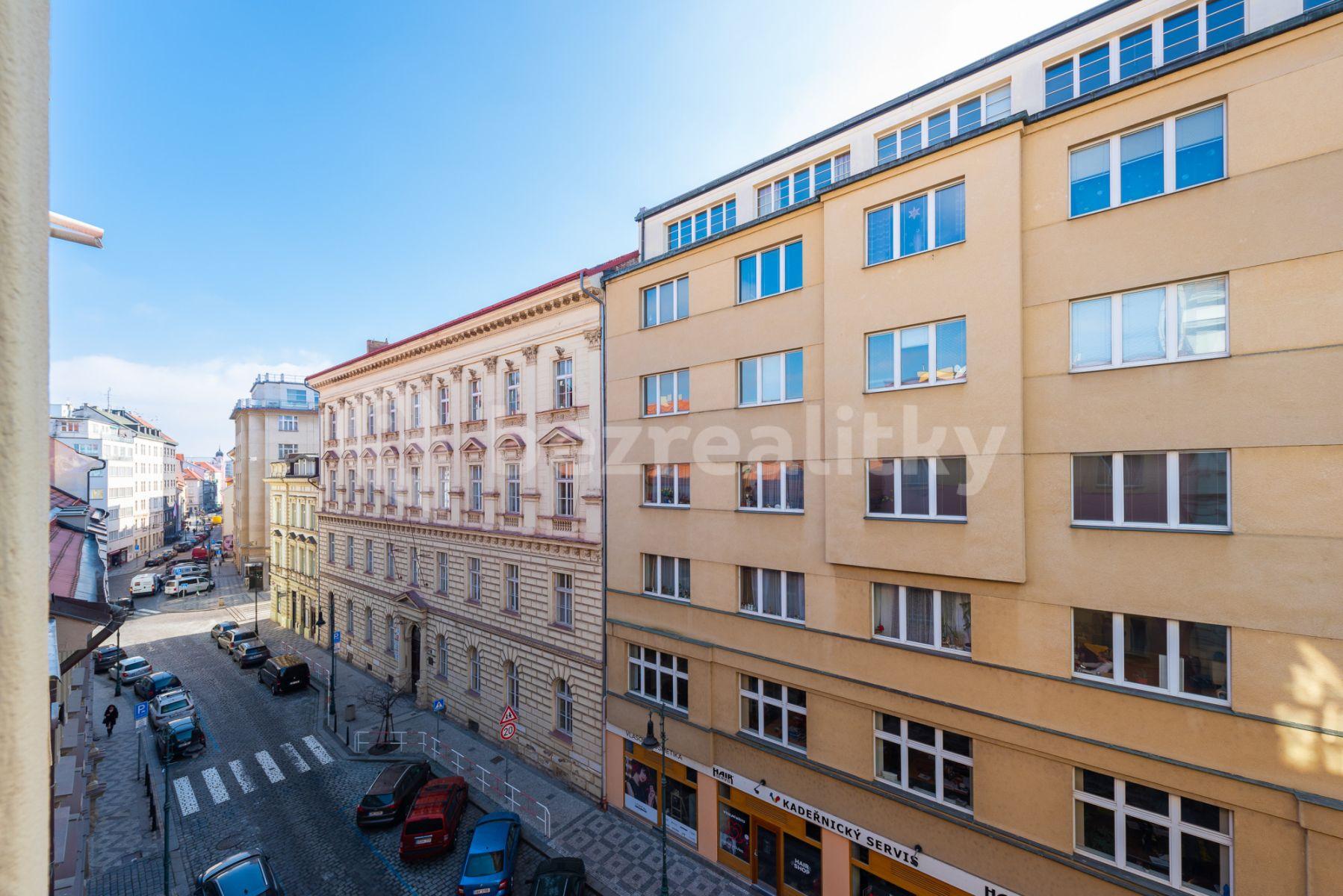 Pronájem bytu 1+1 28 m², Truhlářská, Praha, Praha