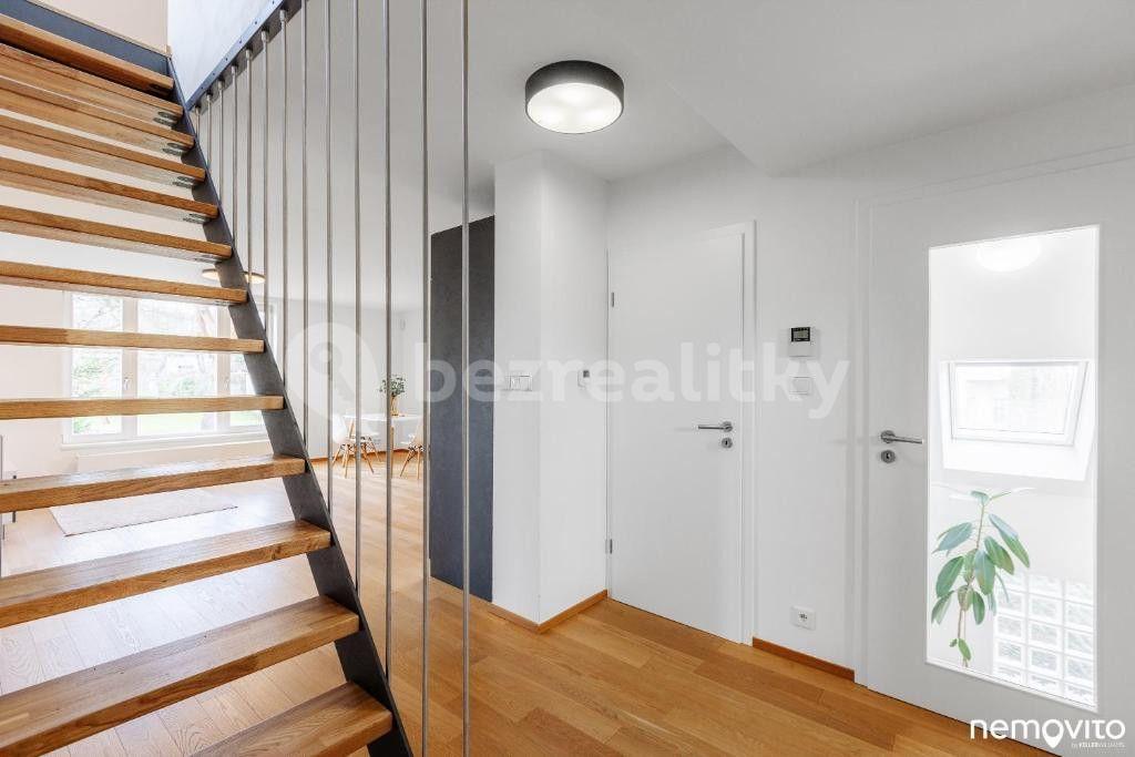 Pronájem bytu 4+1 140 m², U Hrušky, Praha, Praha