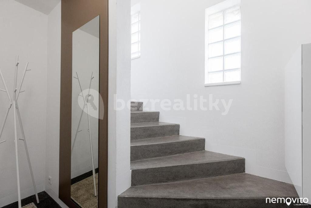 Pronájem bytu 4+1 140 m², U Hrušky, Praha, Praha