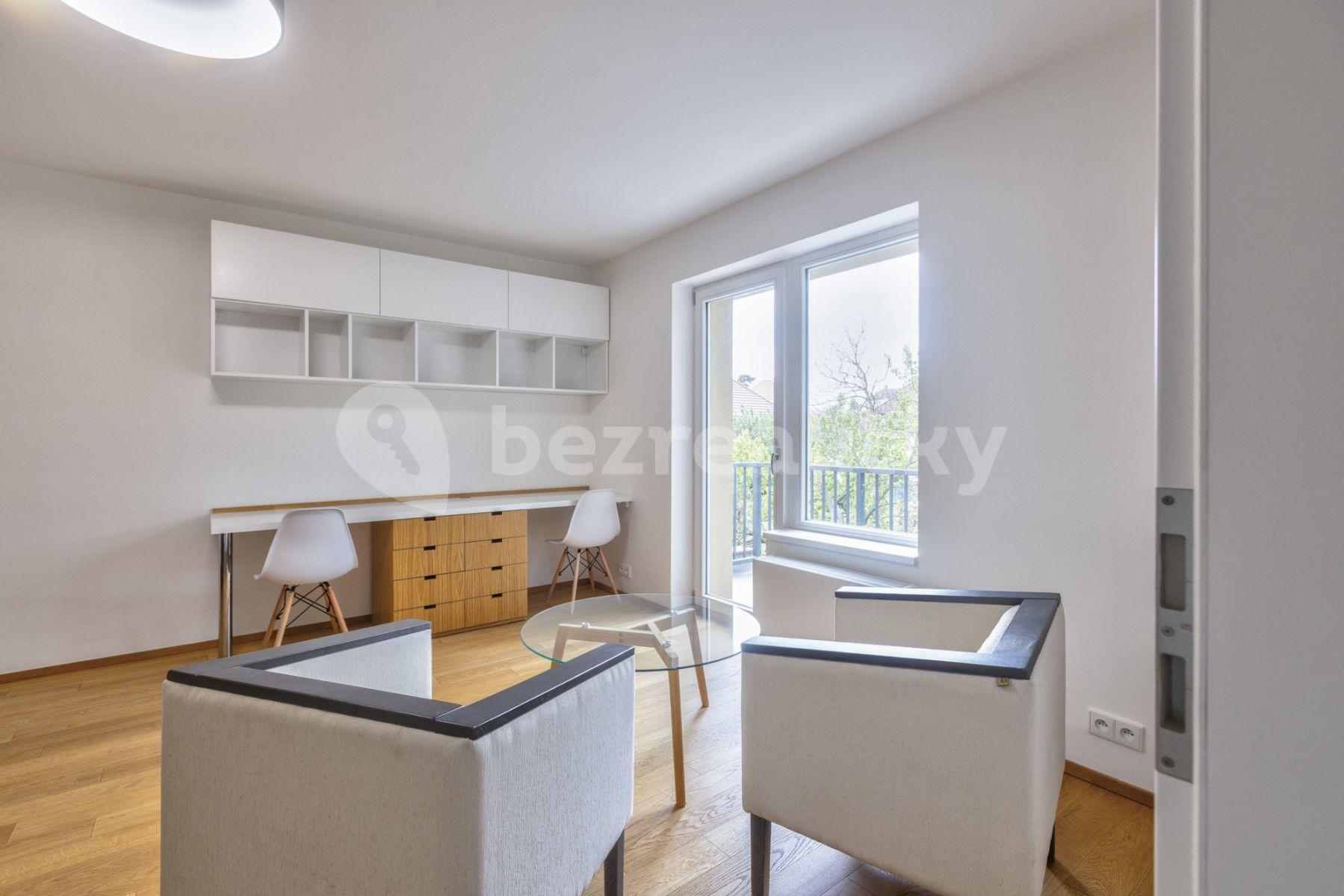 Pronájem bytu 4+1 140 m², U Hrušky, Praha, Praha