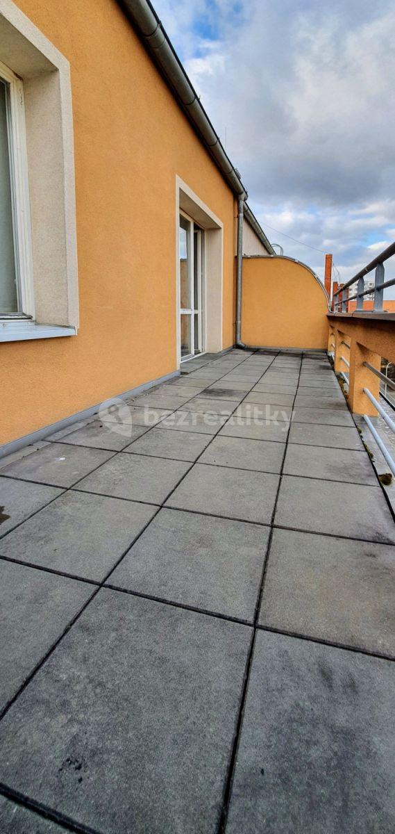 Pronájem bytu 2+1 38 m², Počátecká, Praha, Praha