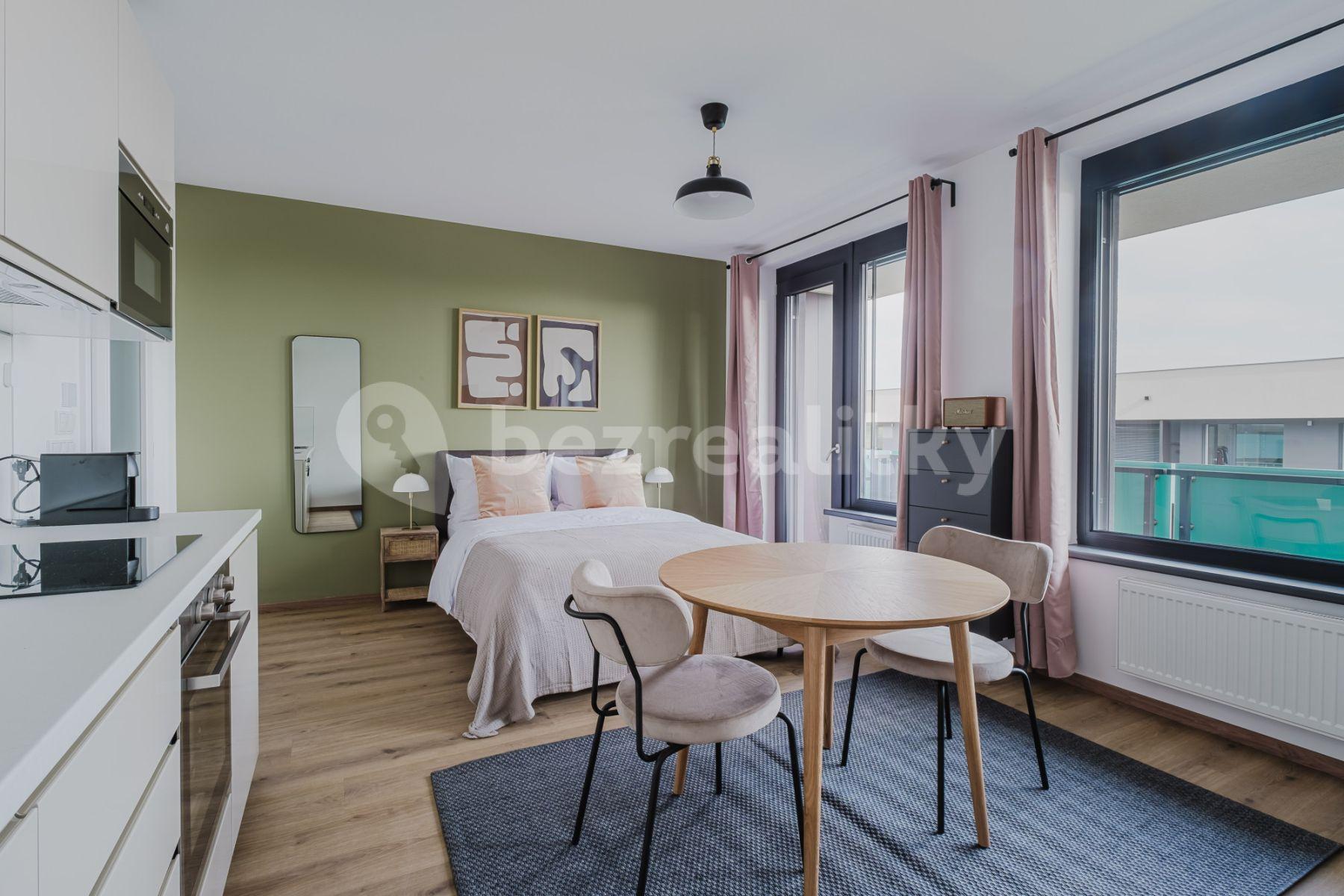 Pronájem bytu 1+1 32 m², Olgy Havlové, Praha, Praha