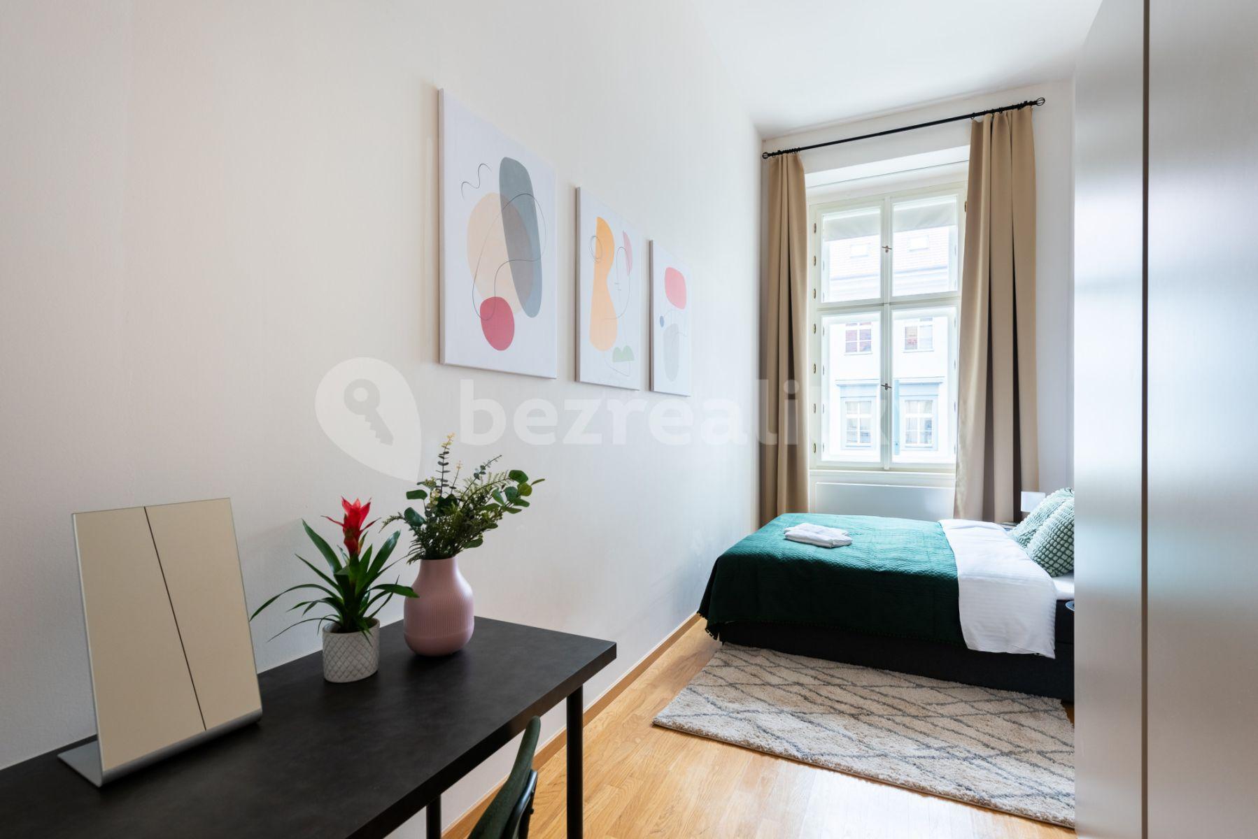 Pronájem bytu 4+1 96 m², Sokolovská, Praha, Praha