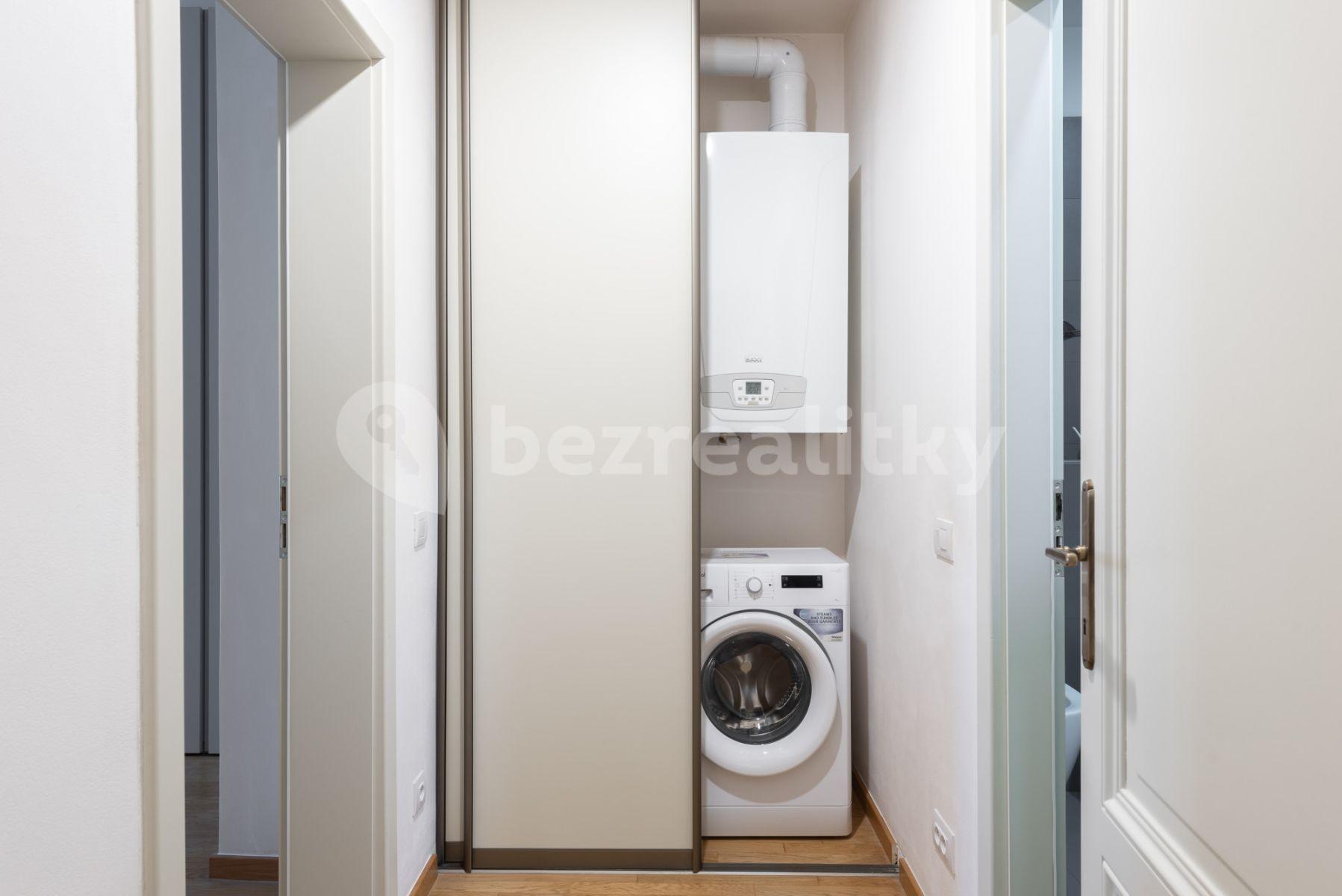 Pronájem bytu 4+1 96 m², Sokolovská, Praha, Praha