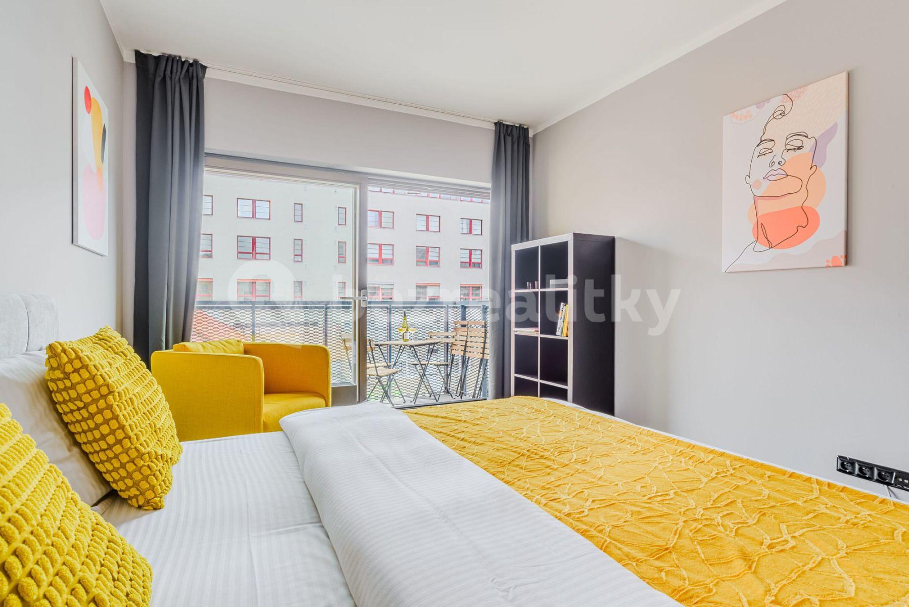 Pronájem bytu 5+1 95 m², Křižíkova, Praha, Praha