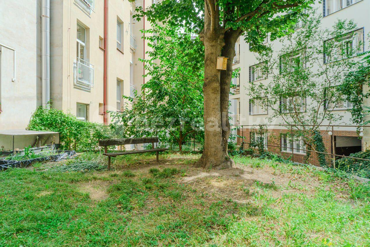 Pronájem bytu 4+1 100 m², Londýnská, Praha, Praha