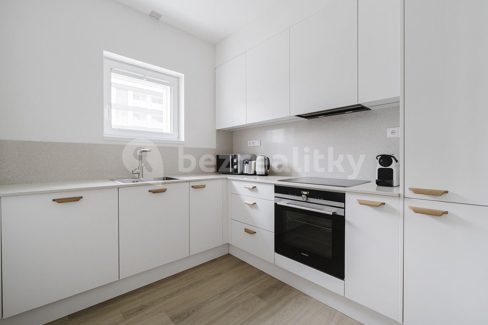 Pronájem bytu 2+1 63 m², U Pergamenky a, Praha, Praha